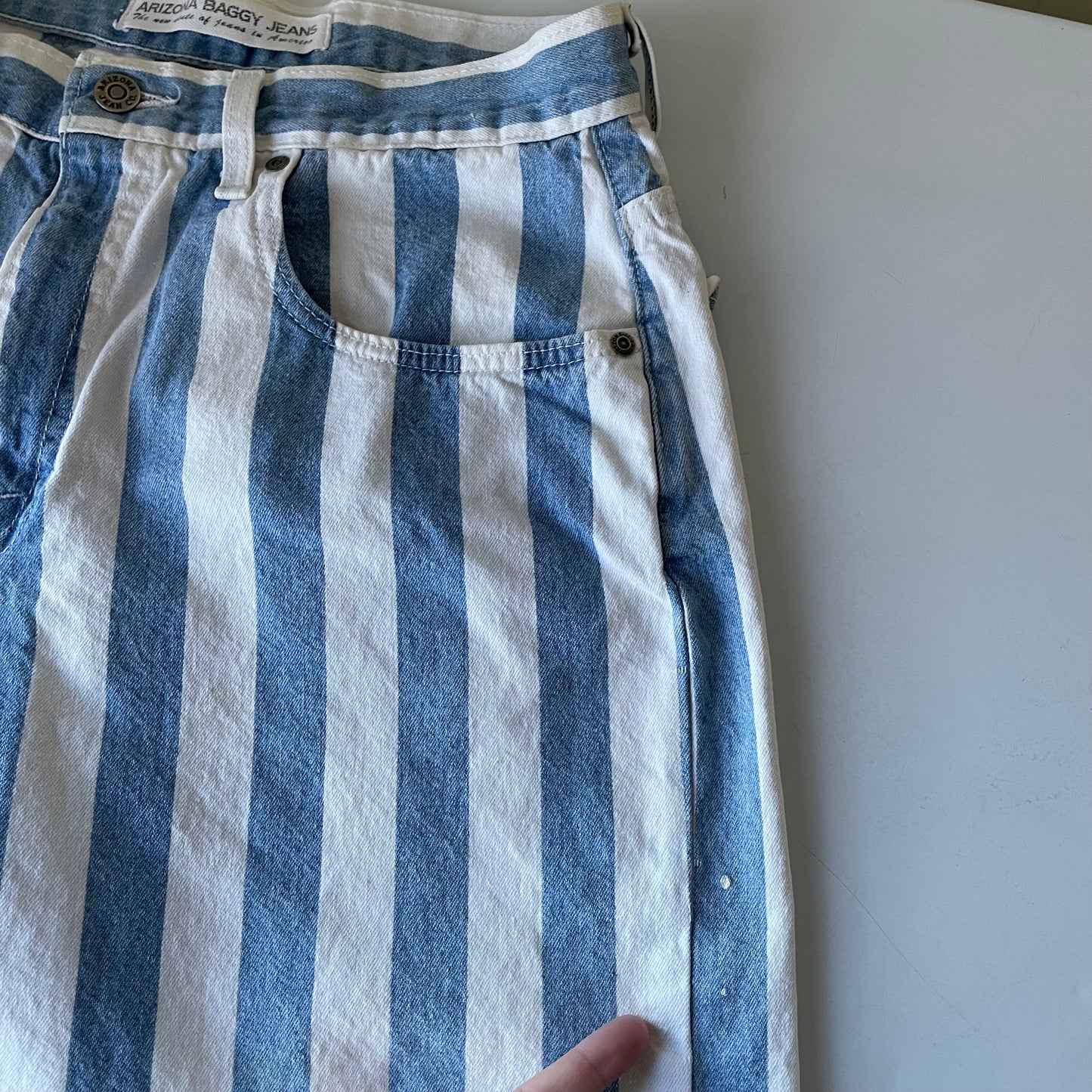 Vintage 90’s Striped Arizona Baggy Jean Mom Shorts