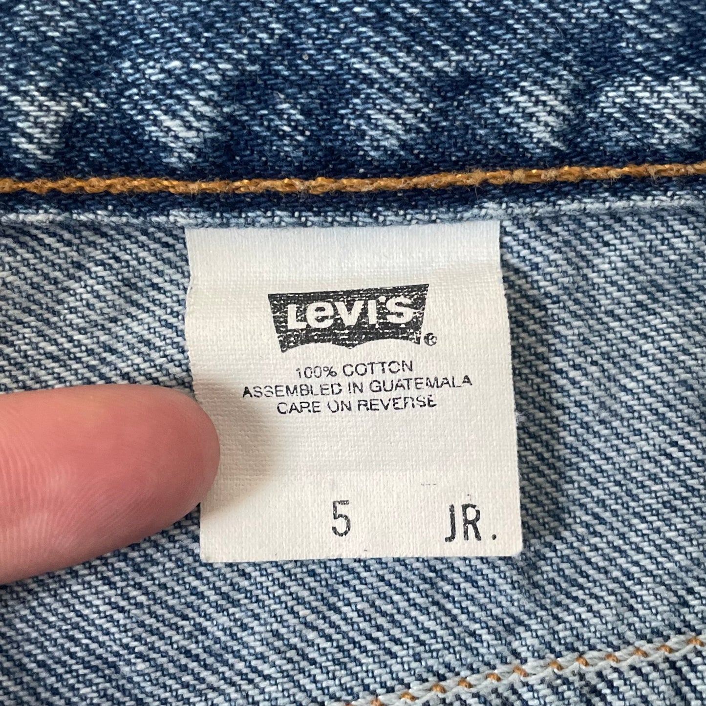 Vintage Y2K Levi’s Daisy Duke Distressed Cutoff Shorts