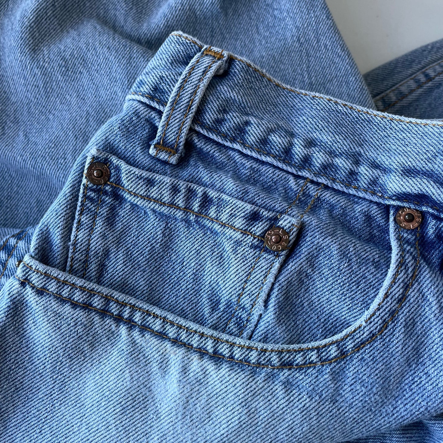 Vintage Y2K 2001 Levi’s 560 100% Cotton Denim Jeans