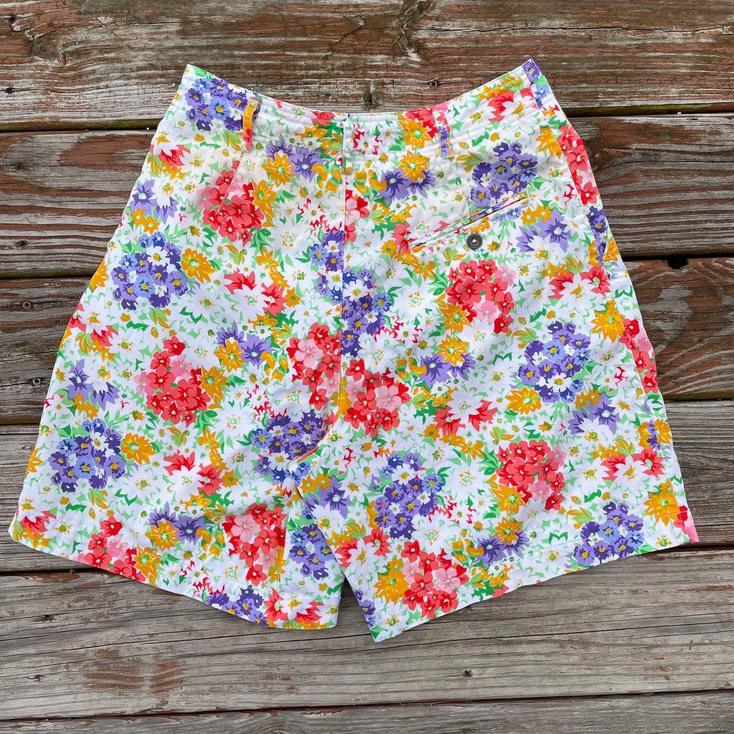 Vintage 80s/90s Liz Sport Liz Claiborne All Over Floral Pattern Cotton Shorts