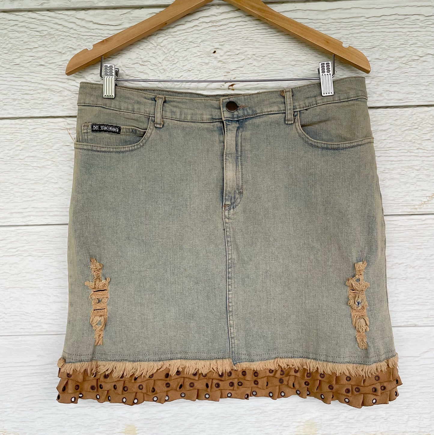 Vintage Y2K Tag Rag Culture Skirt