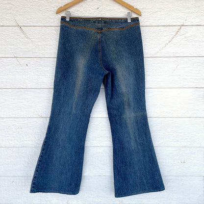Y2K LEI Mid Rise Flare Jeans