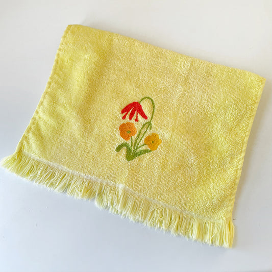 Vintage 70s Fieldcrest Chain Stitch Embroidery Floral Yellow Small Hand Towel